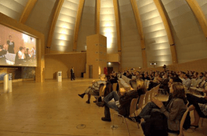 CERN globe intérieur.png